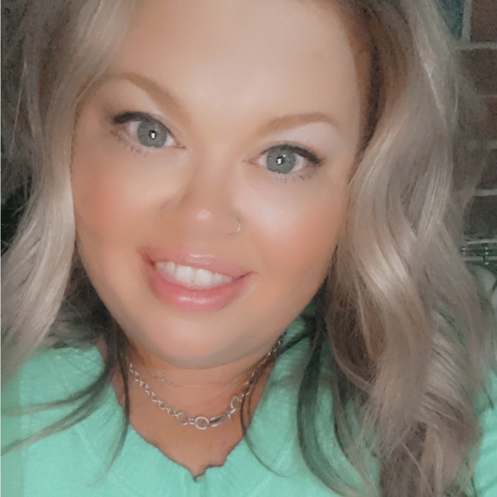 Meet your Posher, Kym